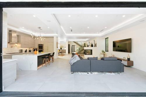 Beverly Hills LUX Villa w. Pool, Rooftop & Parking, Los Angeles (fotografie 4)