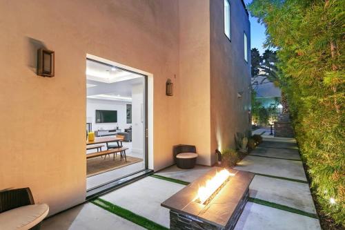 Beverly Hills LUX Villa w. Pool, Rooftop & Parking, Los Angeles (fotografie 8)