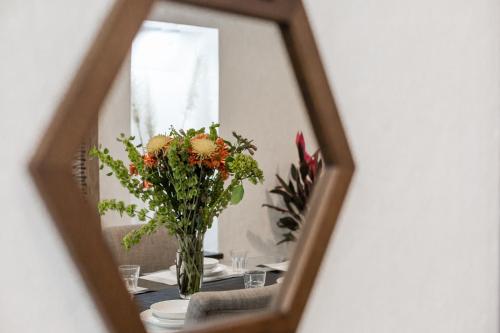 Casa Correo, 3BR Home in the Jardin with Private Rooftop in San Miguel de Allende, Mexico