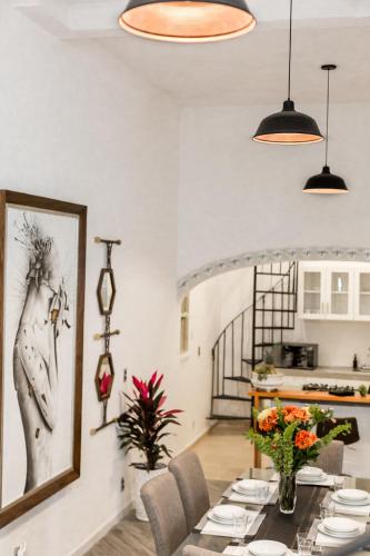 Casa Correo, 3BR Home in the Jardin with Private Rooftop in San Miguel de Allende, Mexico