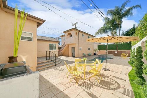 Beverly Grove Spanish Oasis with Pool and detached Guest House, Los Angeles (fotografie 10)