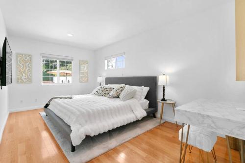 Beverly Grove Spanish Oasis with Pool and detached Guest House - Tap to explore photos
