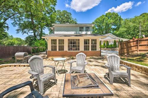 Cheery Cottage with Yard Less Than 1 Mile to Marietta Square