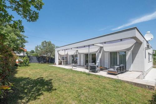 House Sparrow in วินทิยัน