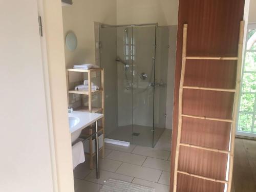 Superior Double Room with Pool View 3 - 33 sqm image 5