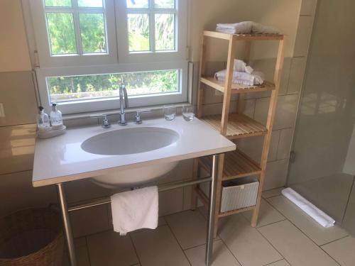 Superior Double Room with Pool View 3 - 33 sqm image 6