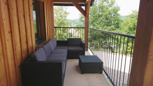 陽台/露台, Het gevoel van vrijheid tussen bos en dorp in 多爾多涅河畔博利厄