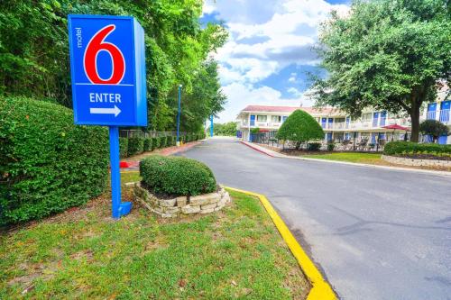 Motel 6-Huntsville, TX