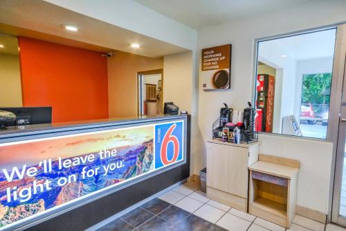 大堂, Motel 6 Huntsville, TX in 亨茨維爾