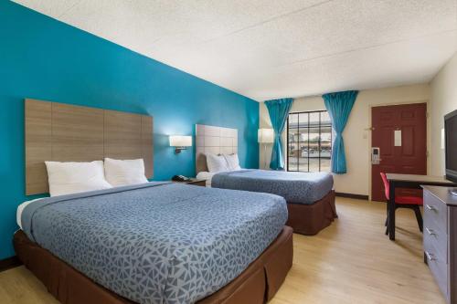 2 double beds