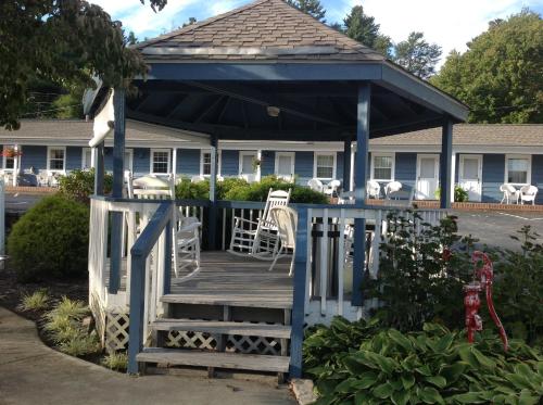 Blowing Rock Inn