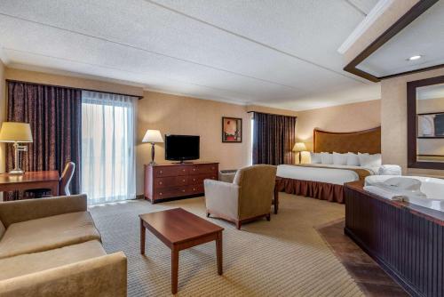 King Suite with Spa Bath - Non Smoking