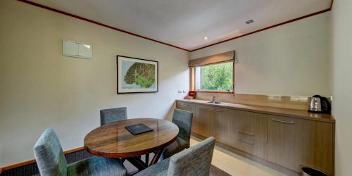 Distinction Te Anau Hotel & Villas in Te Anau