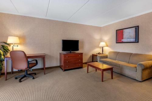 King Suite with Sofa Bed - Non Smoking