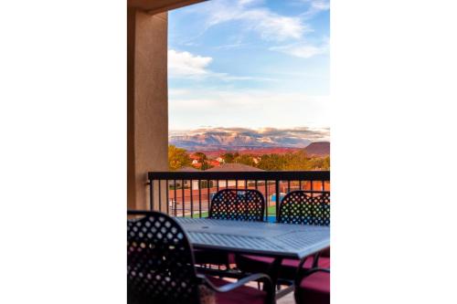 Stella's at Estancia - image 8