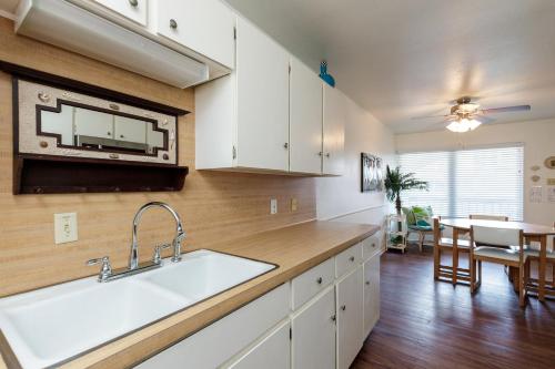 Surfside 213 by Padre Escapes - image 11