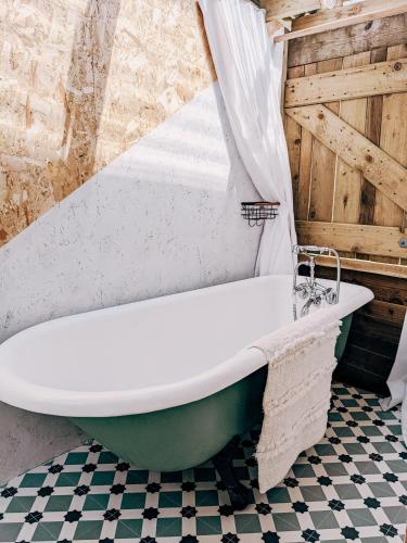 حمام, Immaculate Bell Tent Retreat North Devon in Bideford Town Center