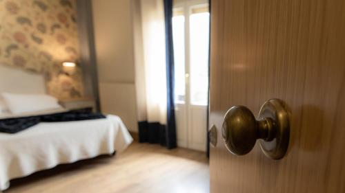 HOSTAL RIO ARA BELLOSTA by Vivere Stays