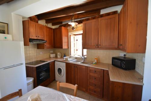 爾必達石屋旅館 (Elpida's Stone Houses) in 古迪