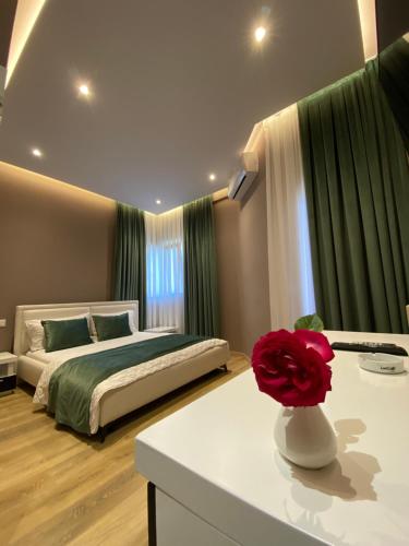 Hotel Akropoli, Tirana