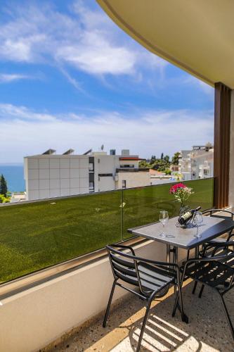 Apartment with Balcony image 2