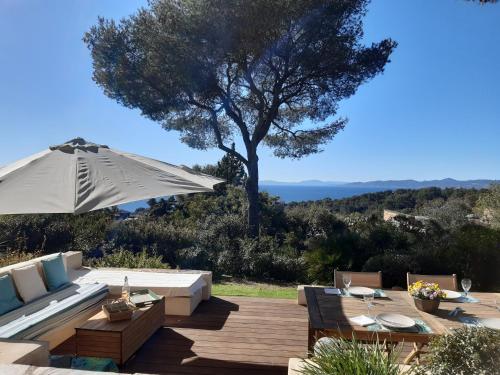 Facilities, VILLA ANADINE - Aiguebonne BOULOURIS - PLEINE VUE MER - A 5 minutes a pied de la plage - Climatisee in Le Dramont