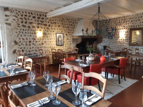 L'Auberge des Collines in Granges-les-Beaumont
