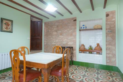 Létesítmények, Masia Rural Canalisos in Adzaneta
