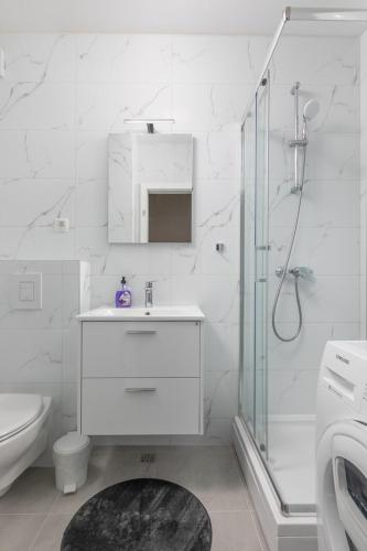 Apartment image 10