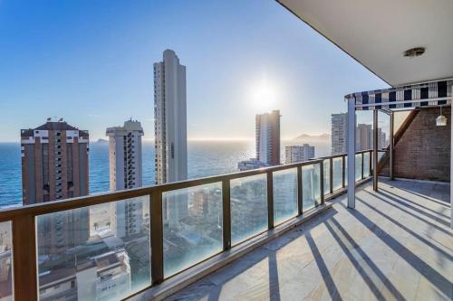 Ático con gran terraza 1
