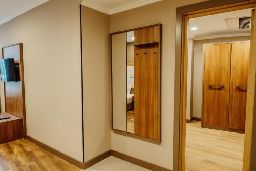 King Solomon Hotel Batumi Room Type - Two Connecting Double Rooms