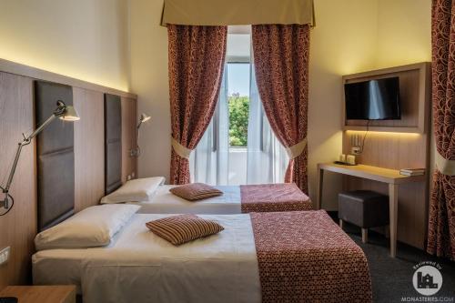 room detail thumbnail 0