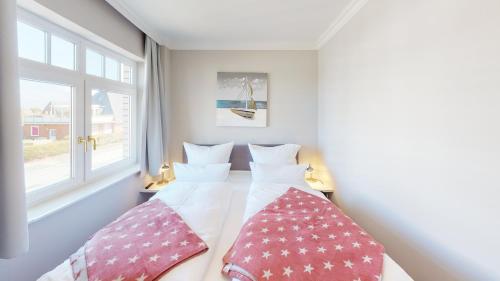 Apartment with Balcony image 2
