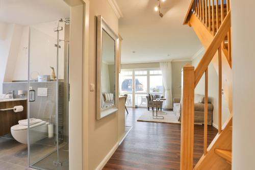 Apartment with Balcony image 10