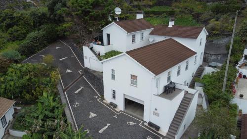 B&B Calheta de Nesquim - Casa Do Avô Faidoca - Bed and Breakfast Calheta de Nesquim