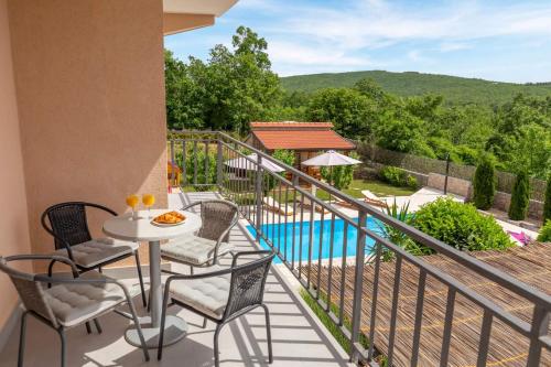 Balkons/terase, Villa Prima Natura Imotski, private pool in Gornji Vinjani