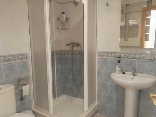 Apartamentos El Barrio - image 4