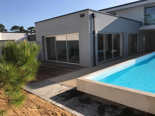 Belle Villa avec piscine à 300 m de la mer gîte à louer Jard-sur-Mer