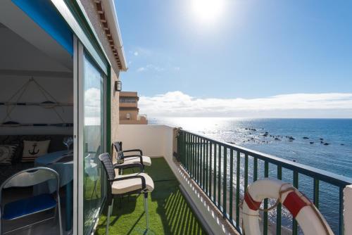  Home2Book Sea Front Attic Las Galletas in Las Galletas