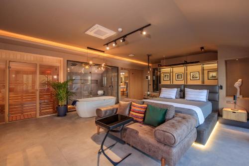 Morina Deluxe Hotel Room Type - Executive Suite