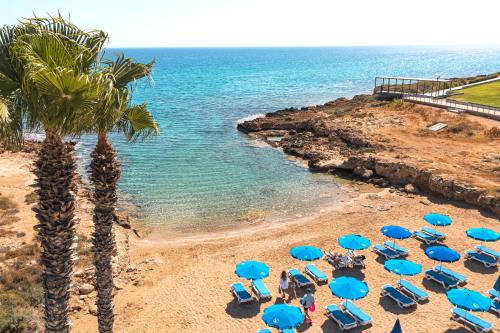 Louis Althea Beach - image 3