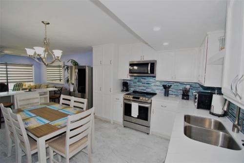 Saida III Condo Unit #3306 - image 6