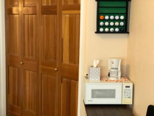 1 or 2 bedrooms with bath at Indian Peaks golf course thumb 4