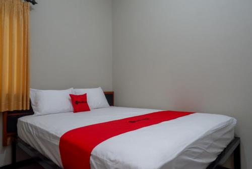 RedDoorz near Kampus UMP Purwokerto 2