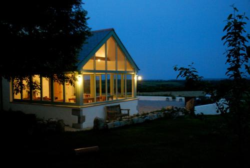 Fig Tree House - image 2