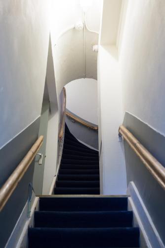 Hotel Amsterdam Inn - image 9