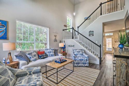 Lago Vista Waterside Retreat with Lake Access in Lago Vista, USA