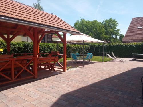 Napsugár apartmanház in Balatonlelle