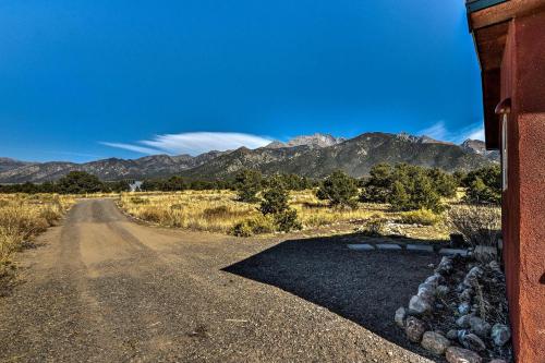 Cozy Remote Retreat • Mountain Views • Stargazing