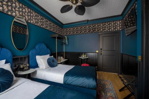 Craves Hotel